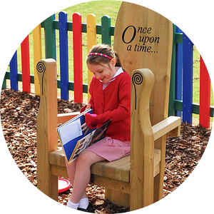Outdoor playground seating & tables